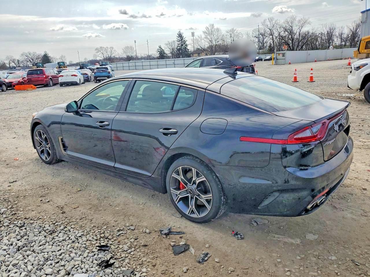 KIA STINGER 2019 — 3