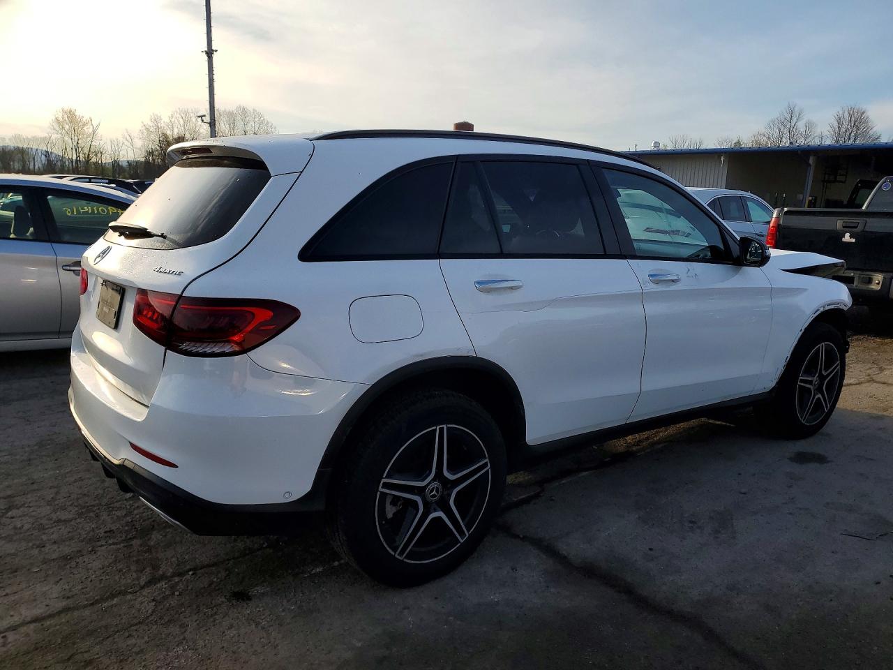 MERCEDES-BENZ GLC 2021 — 4