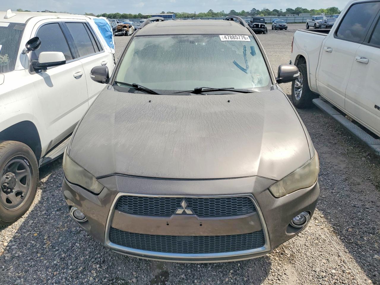 MITSUBISHI OUTLANDER 2012 — 6
