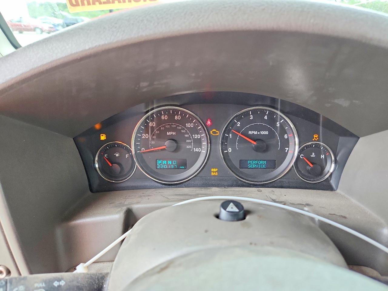 JEEP COMMANDER 2007 — 10