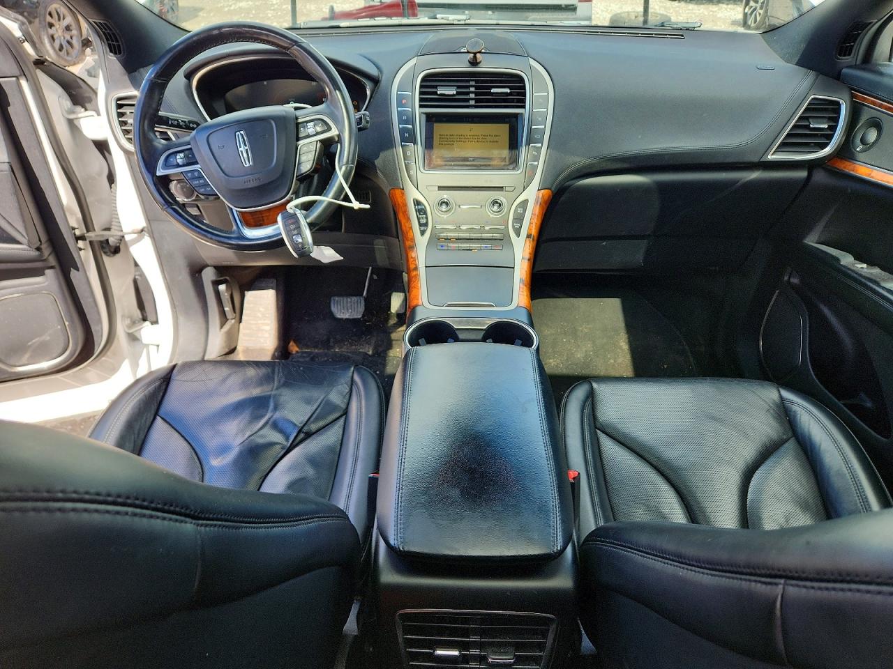LINCOLN NAUTILUS 2019 — 9