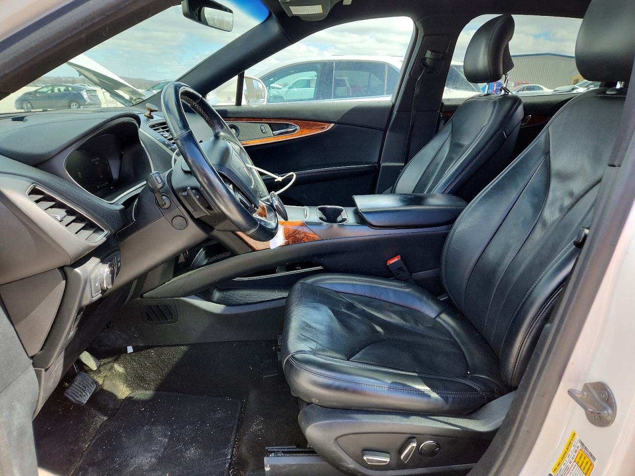 LINCOLN NAUTILUS 2019 — 8