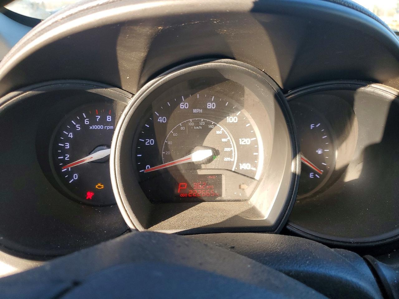 KIA RIO 2012 — 10