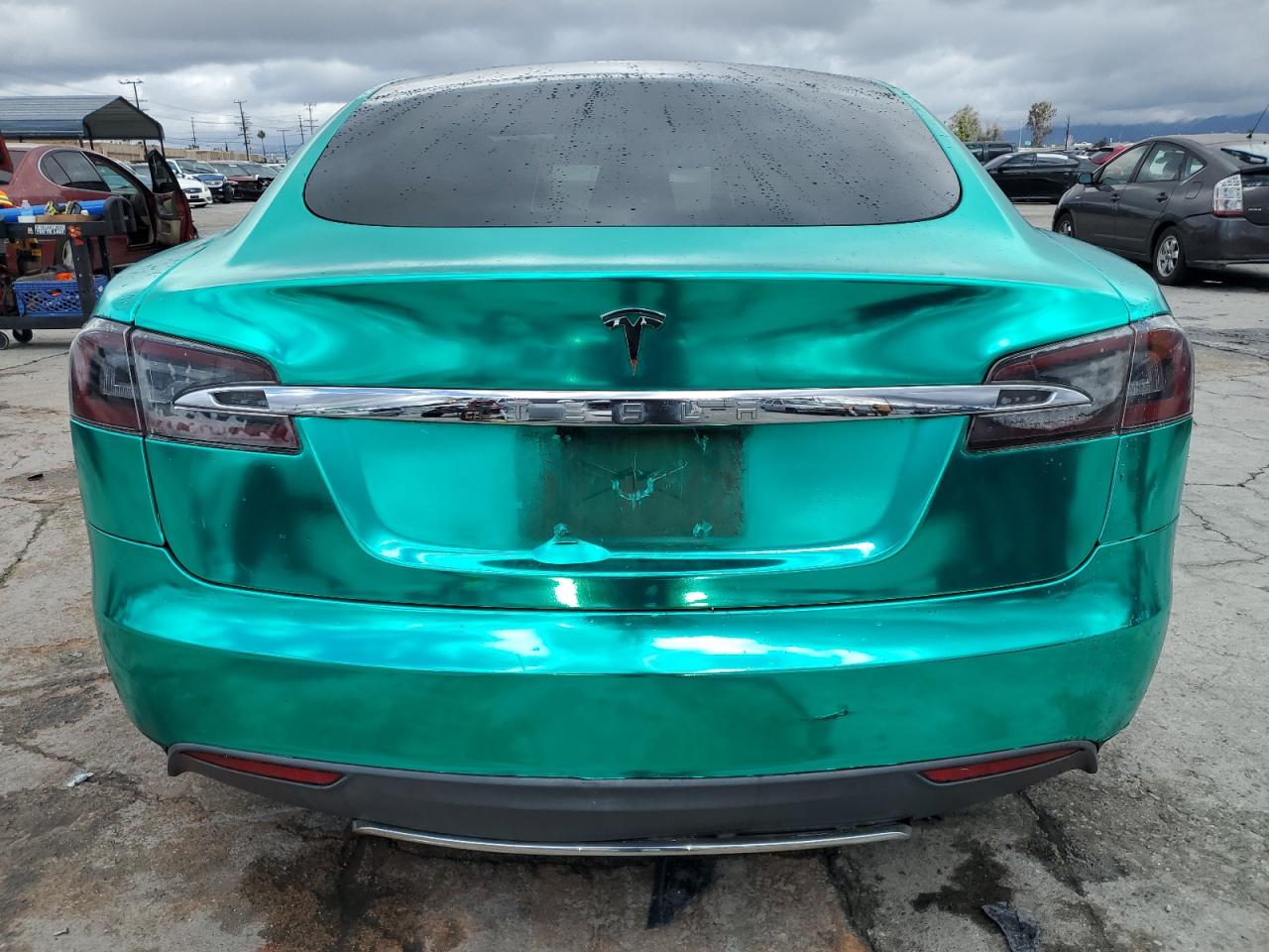 TESLA MODEL S 2016 — 7