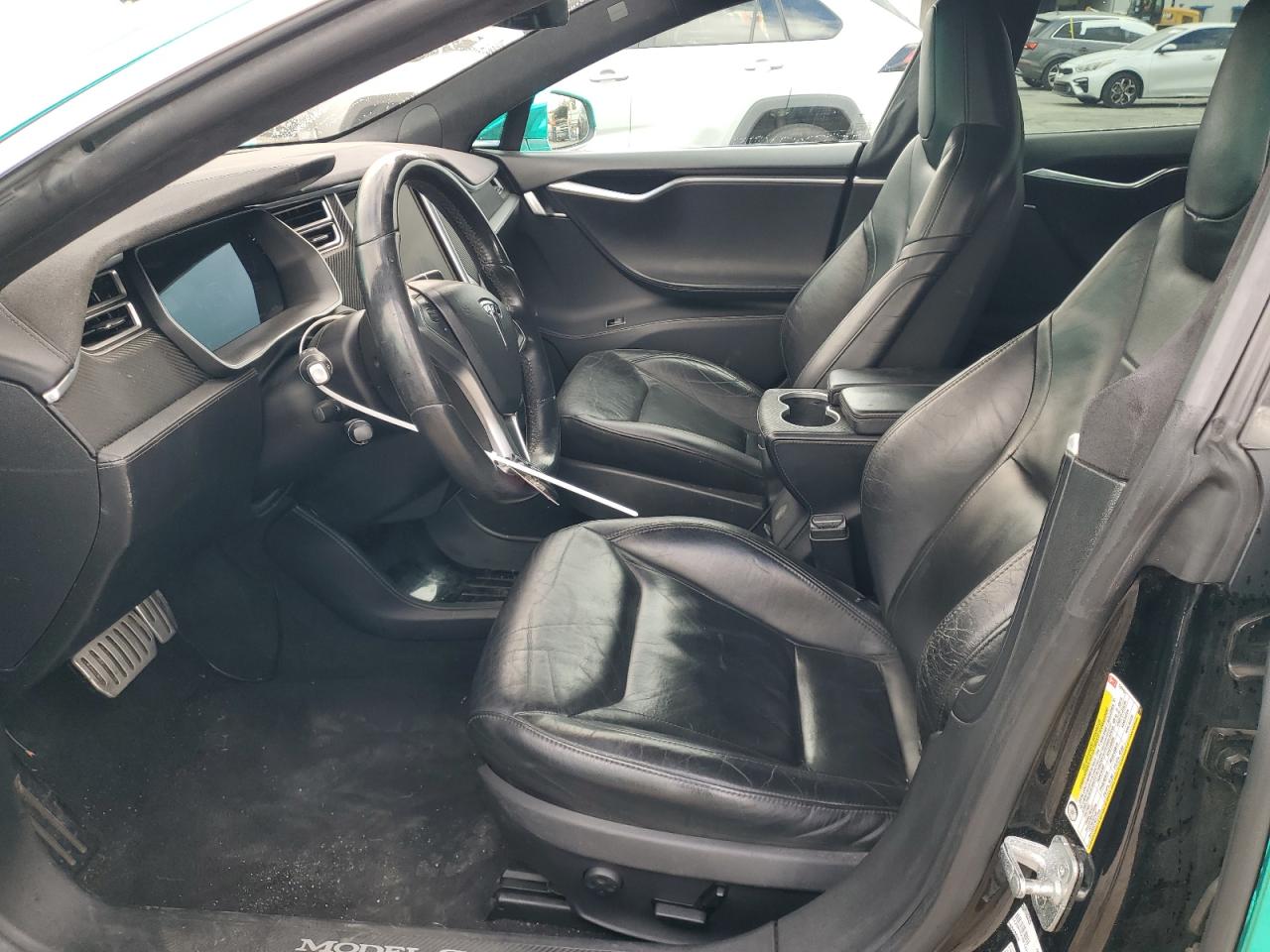 TESLA MODEL S 2016 — 8