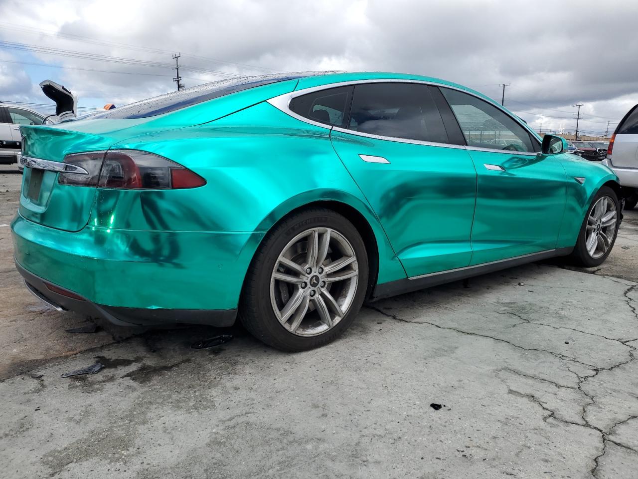 TESLA MODEL S 2016 — 4