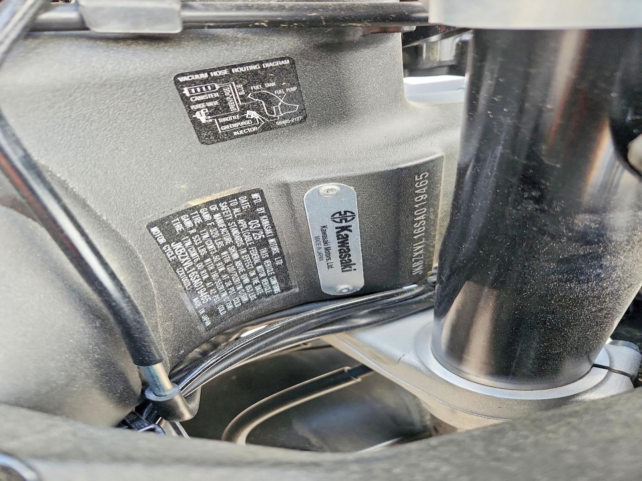 KAWASAKI ZX1002 2025 — 10