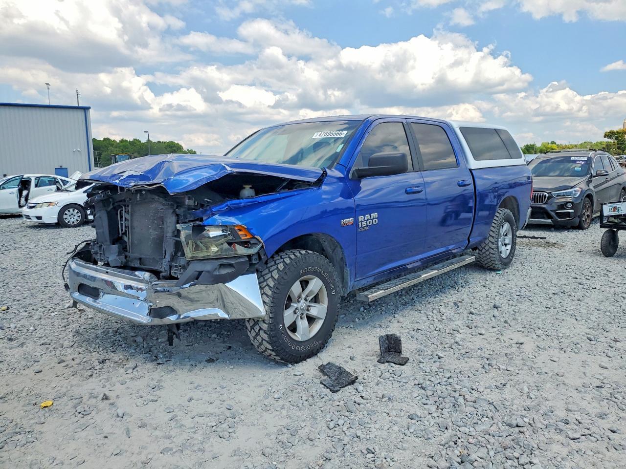 2019 RAM 1500 CLASSIC SLT