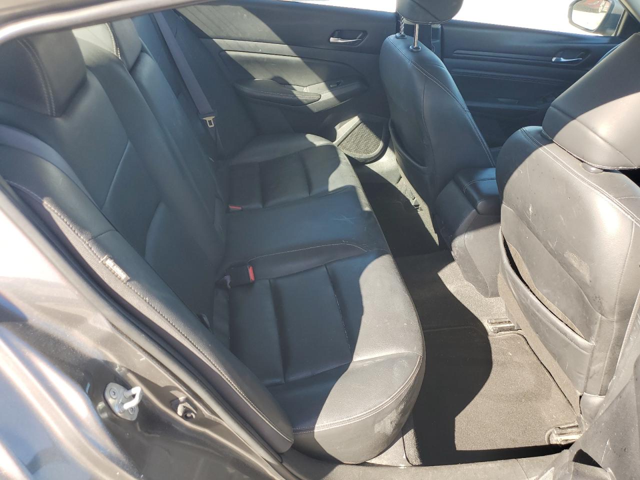 NISSAN ALTIMA 2019 — 11