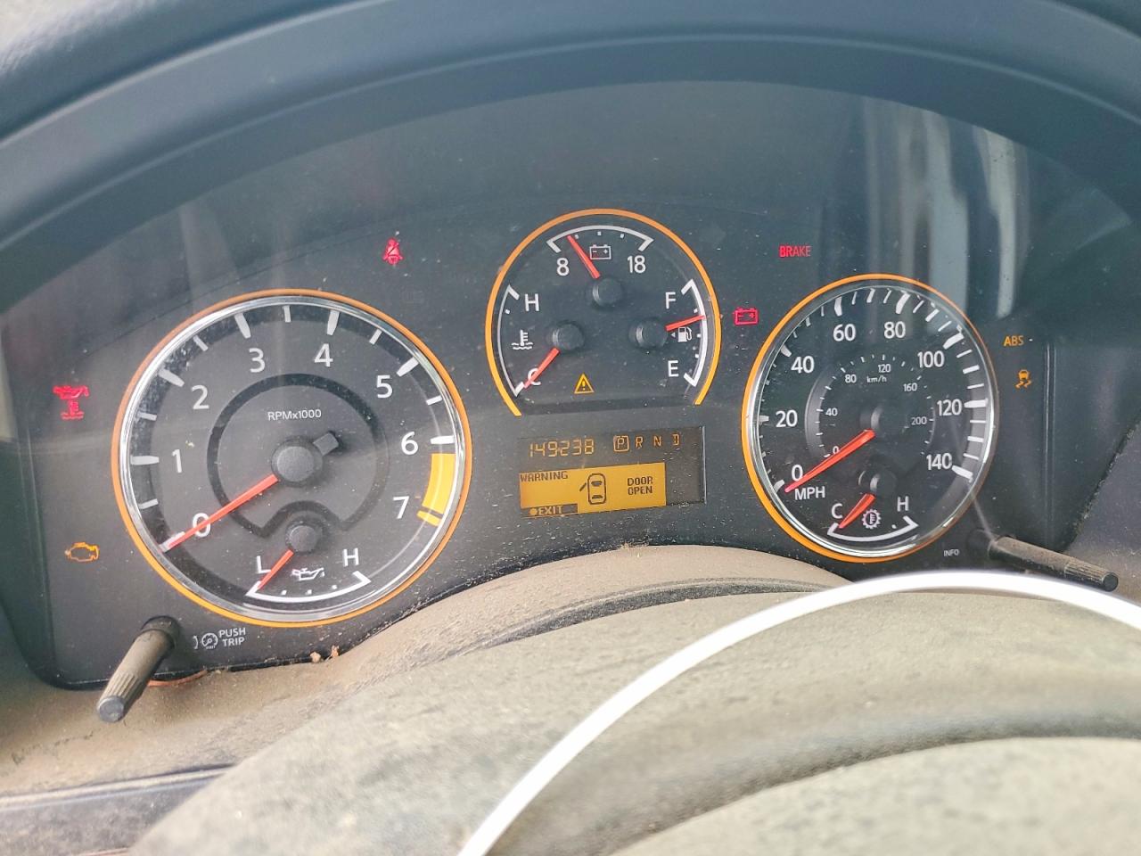 NISSAN ARMADA 2015 — 10