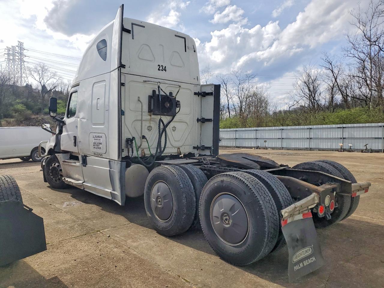FREIGHTLINER CASCADIA 126 2018 — 4