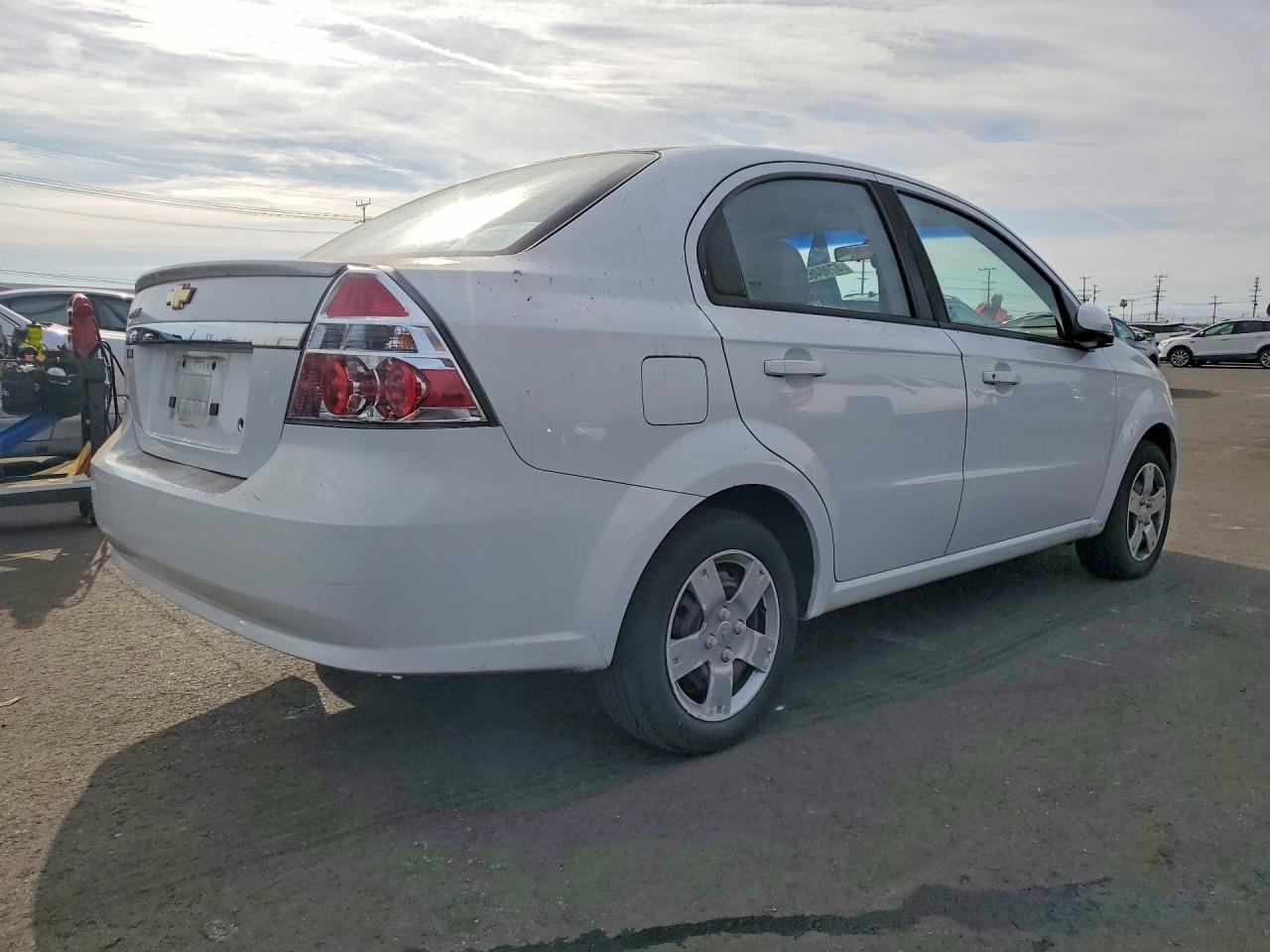 CHEVROLET AVEO 2011 — 4