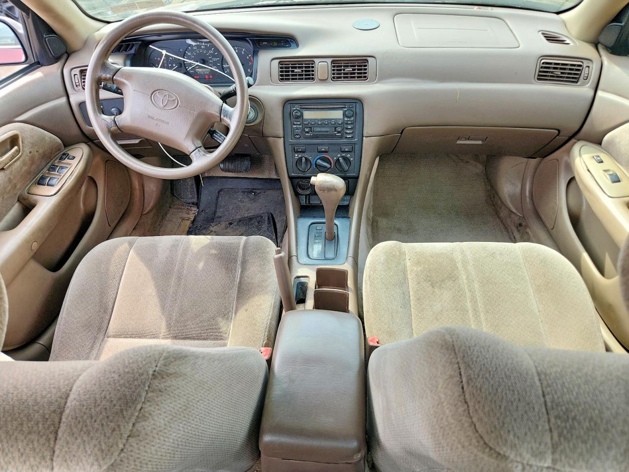 TOYOTA CAMRY 2000 — 9