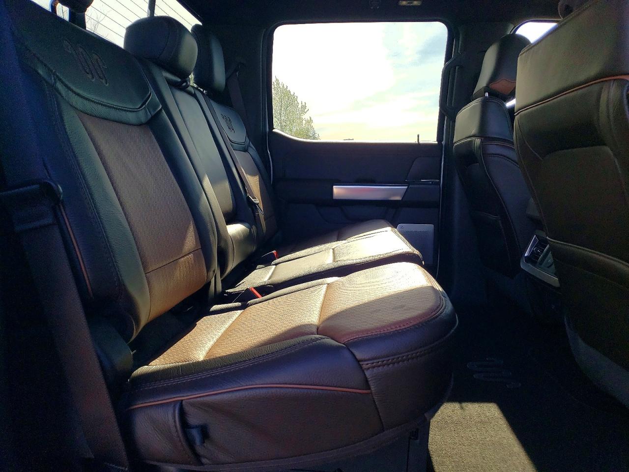 FORD F350 2024 — 11