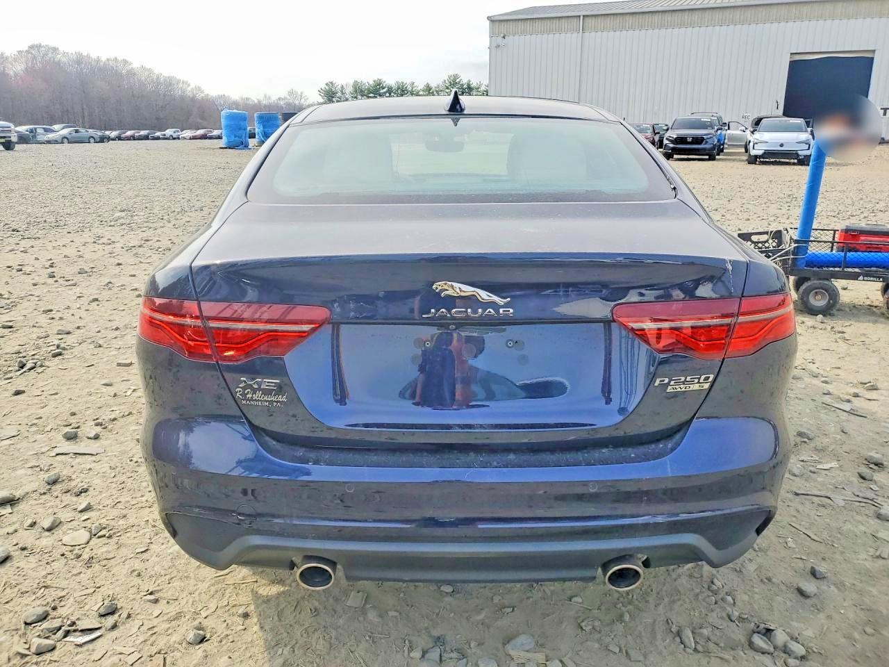 JAGUAR XE 2020 — 7