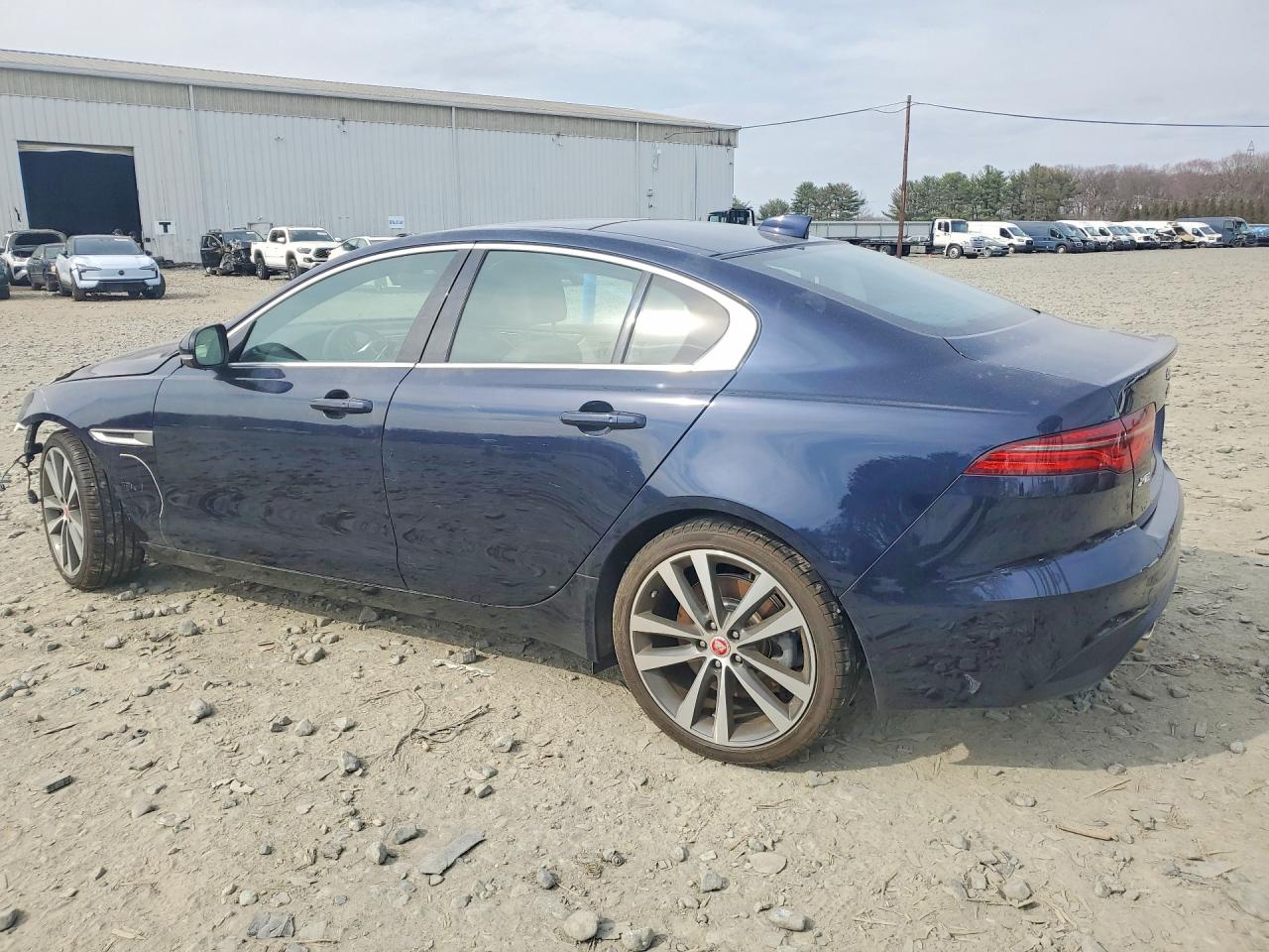 JAGUAR XE 2020 — 3