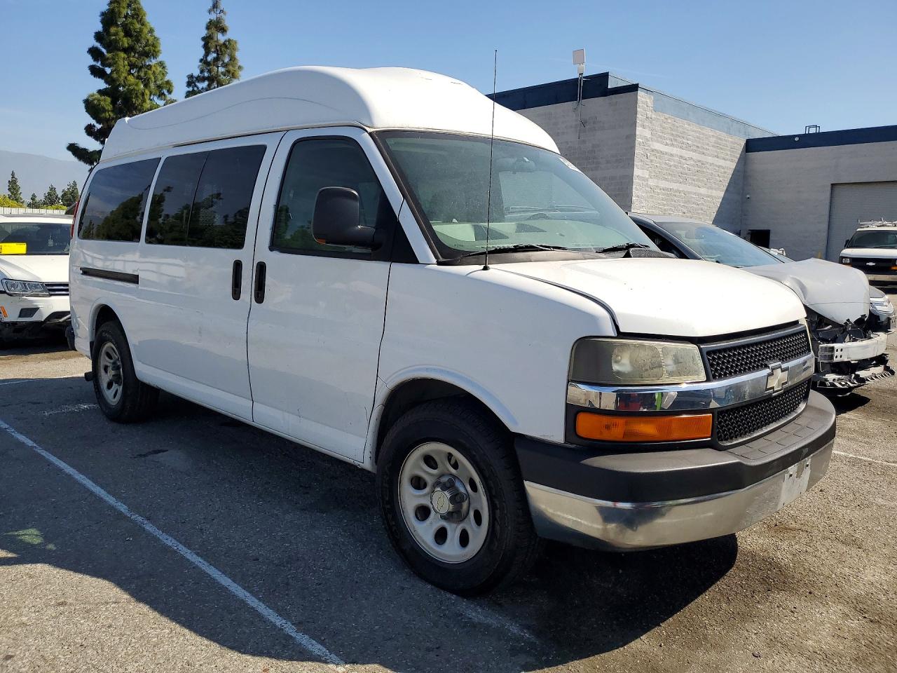 CHEVROLET EXPRESS G1500 2009 — 5