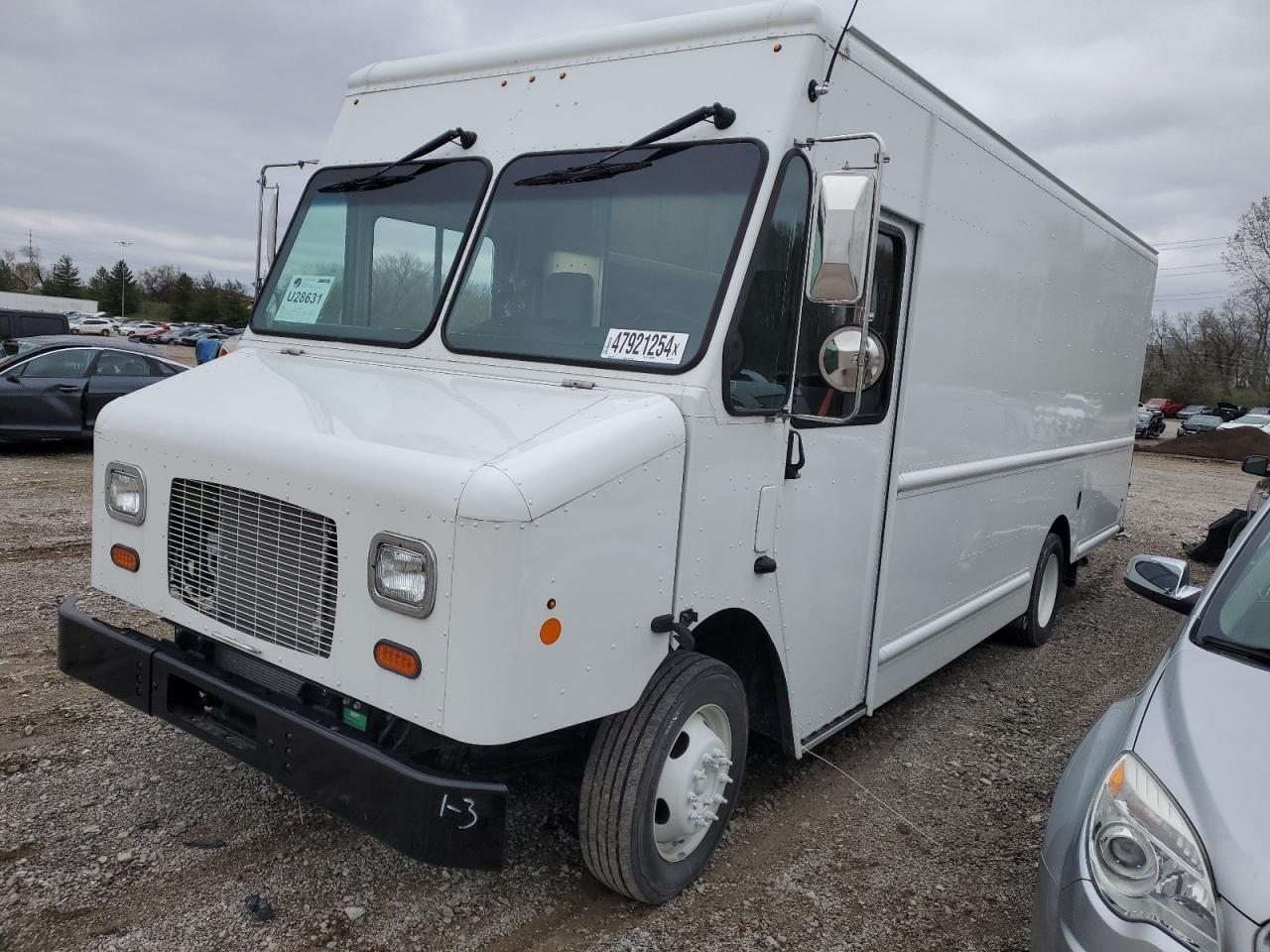 2021 FORD F59