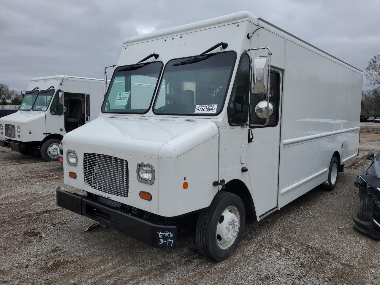 2021 FORD F59