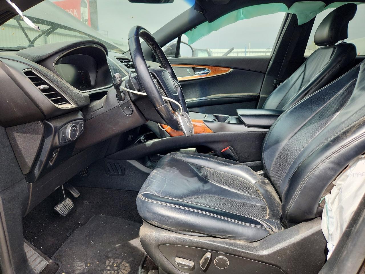 LINCOLN NAUTILUS 2019 — 8
