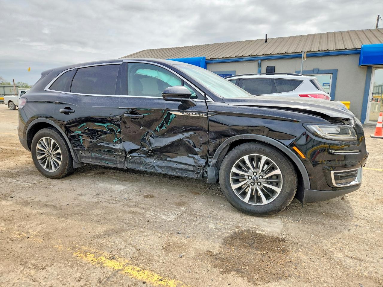 LINCOLN NAUTILUS 2019 — 5