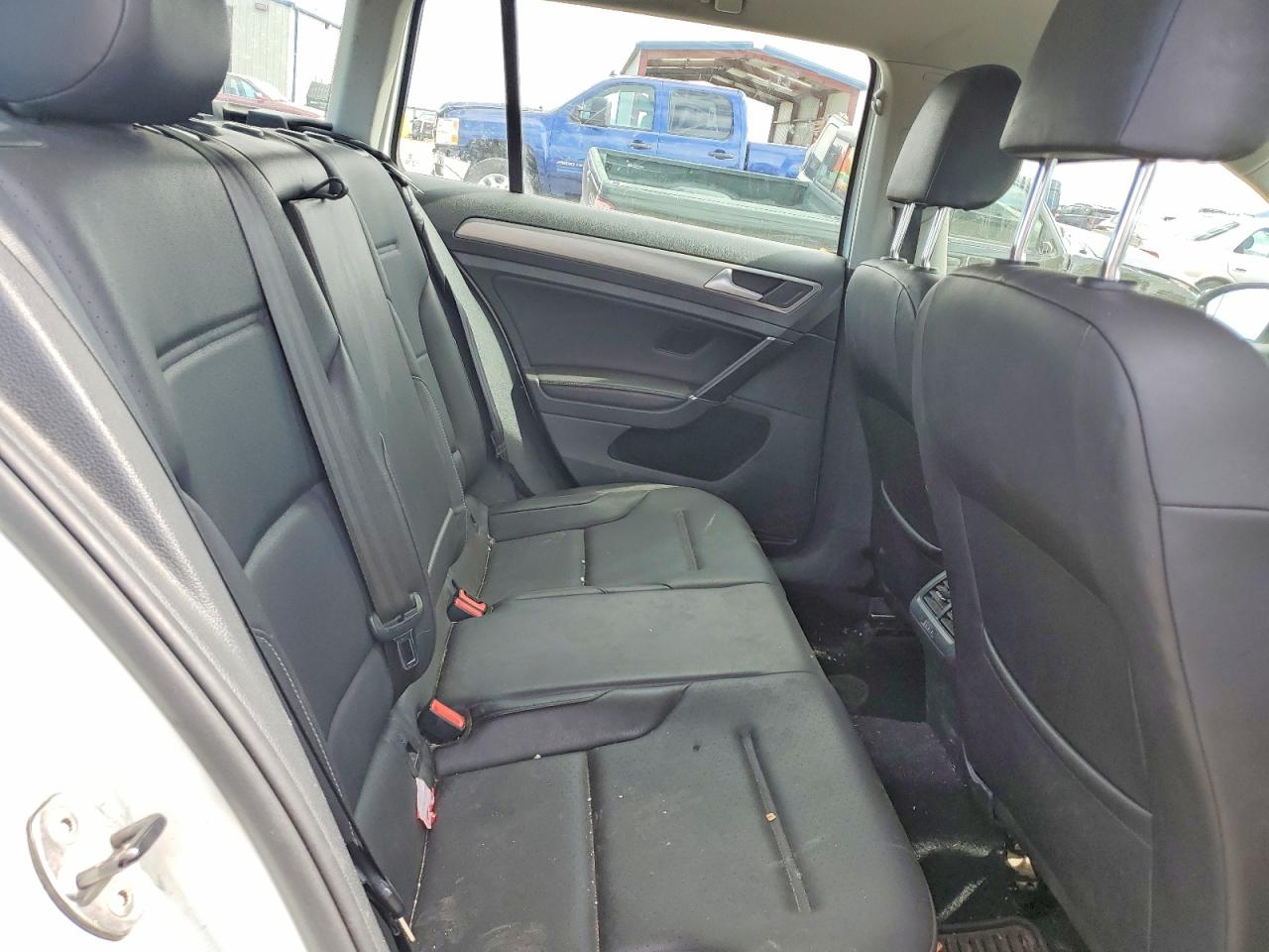VOLKSWAGEN GOLF SPORTWAGEN 2015 — 11
