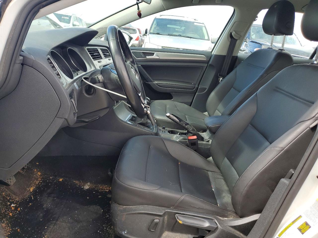 VOLKSWAGEN GOLF SPORTWAGEN 2015 — 8