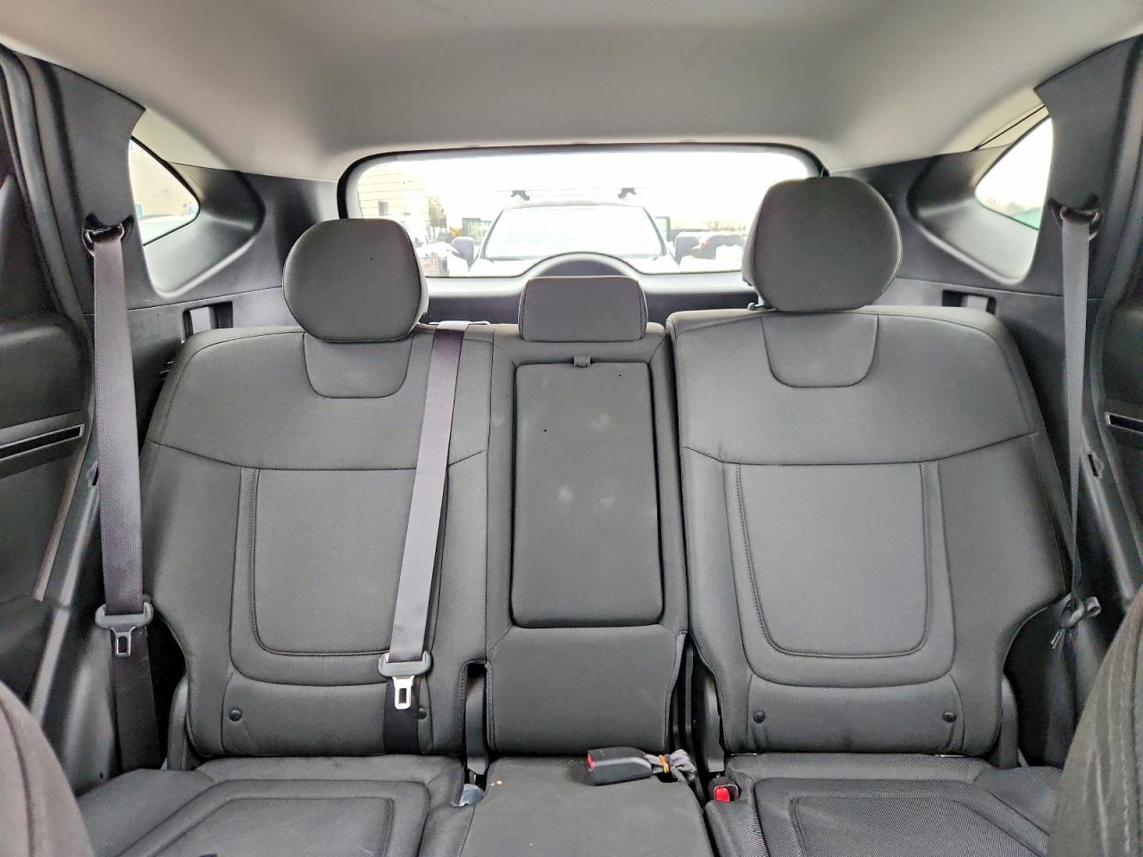 HYUNDAI TUCSON 2022 — 11