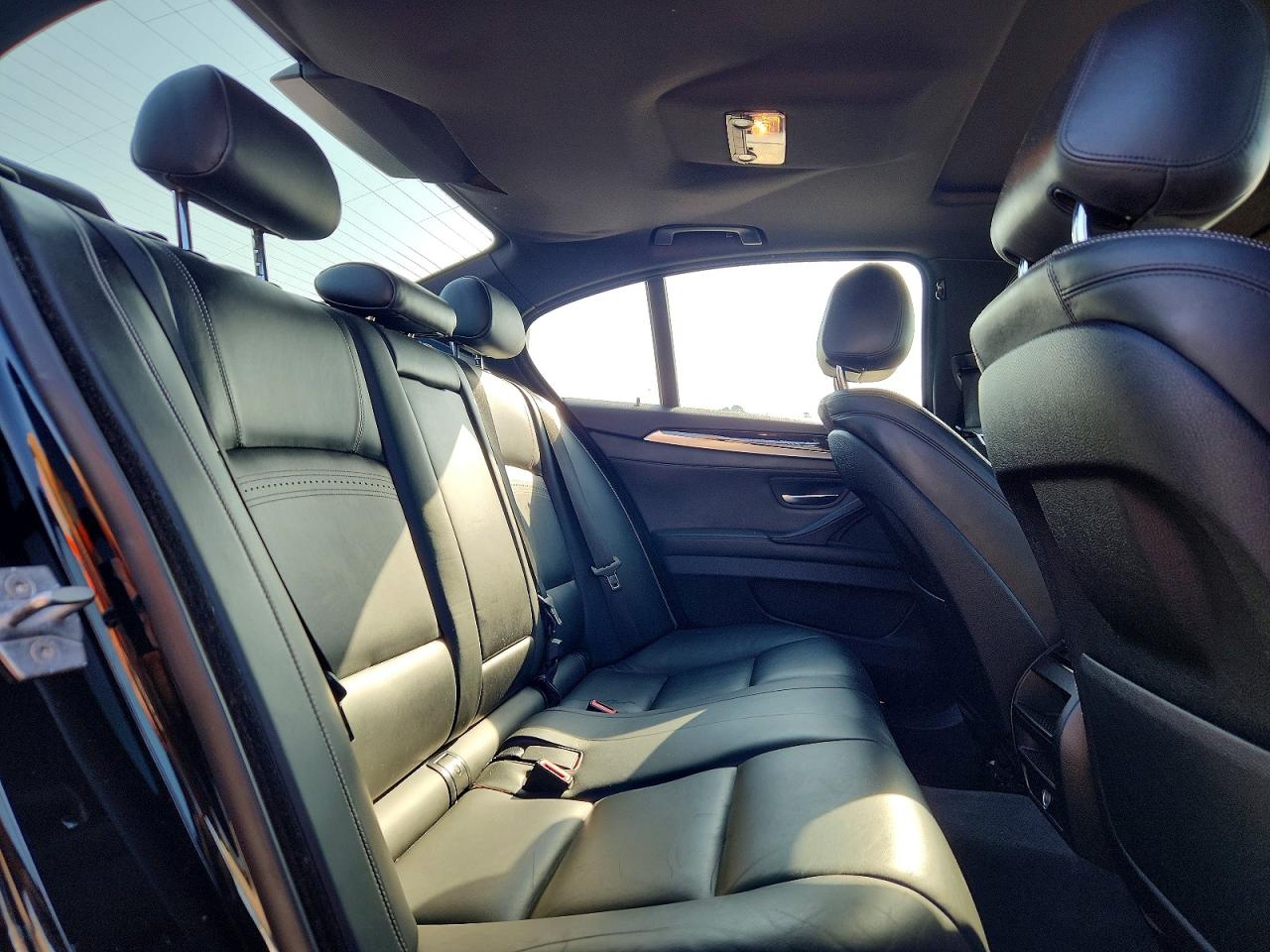 BMW 528 2015 — 11
