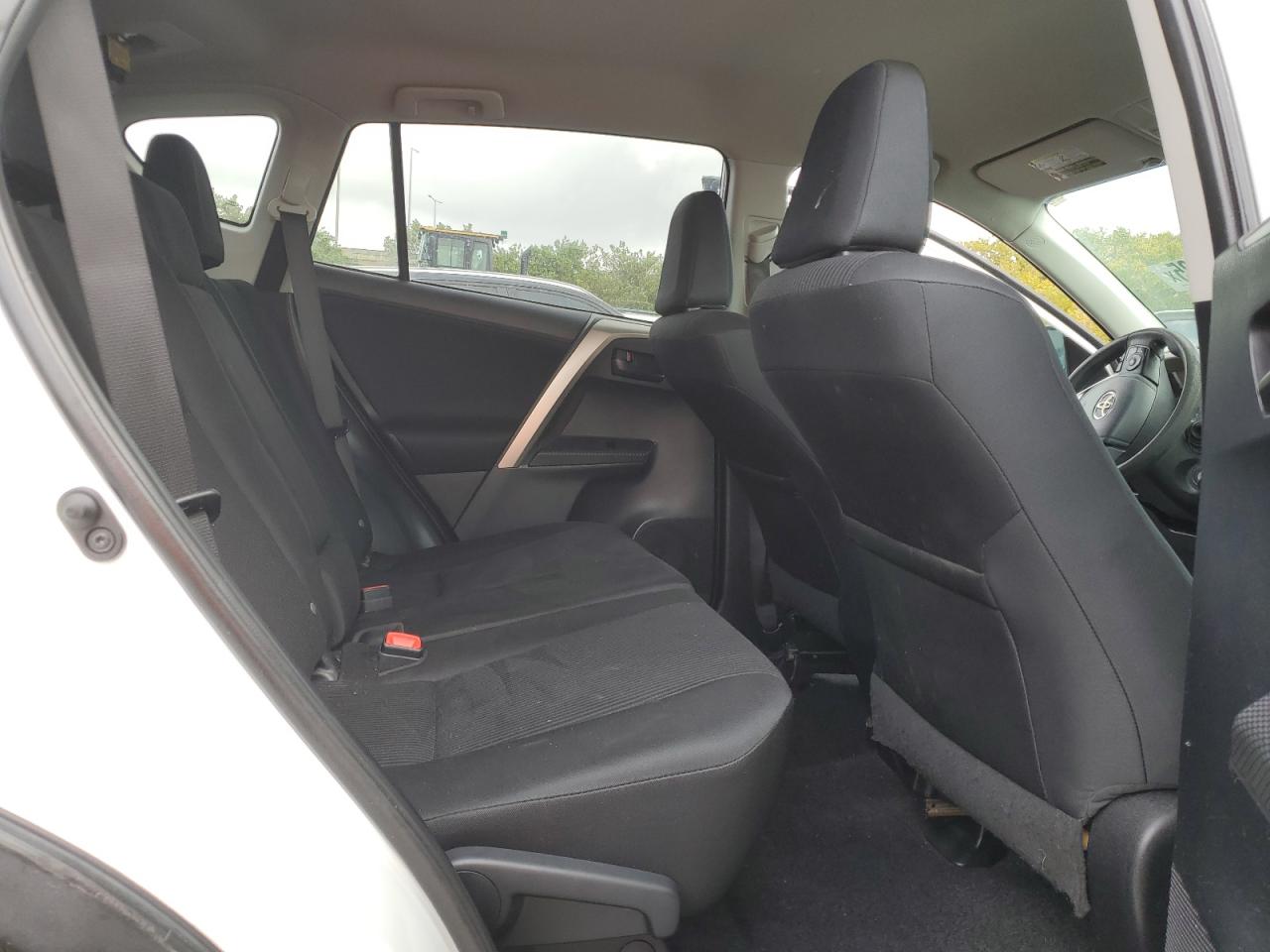 TOYOTA RAV4 2014 — 12