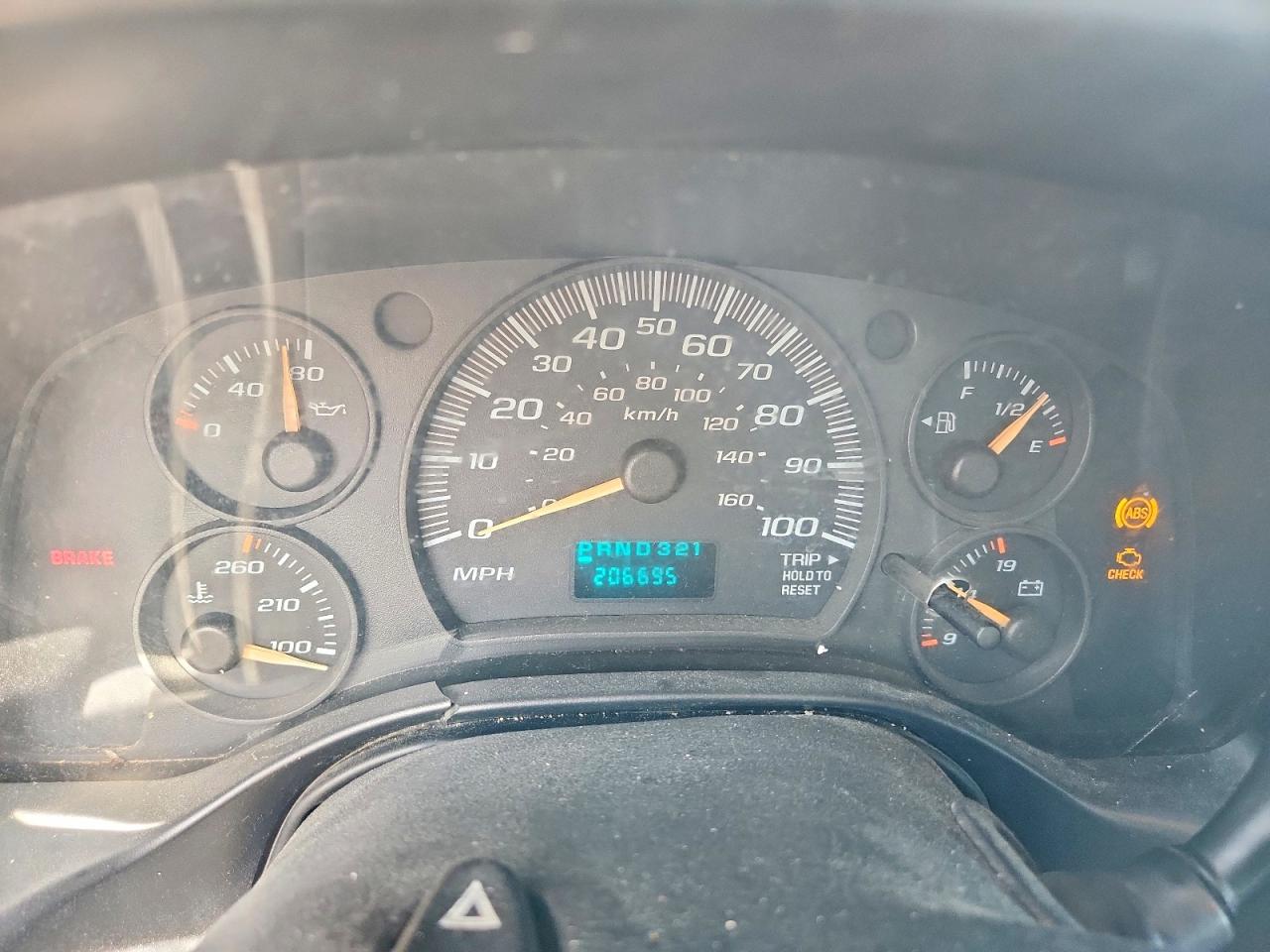 CHEVROLET EXPRESS G3500 2004 — 10