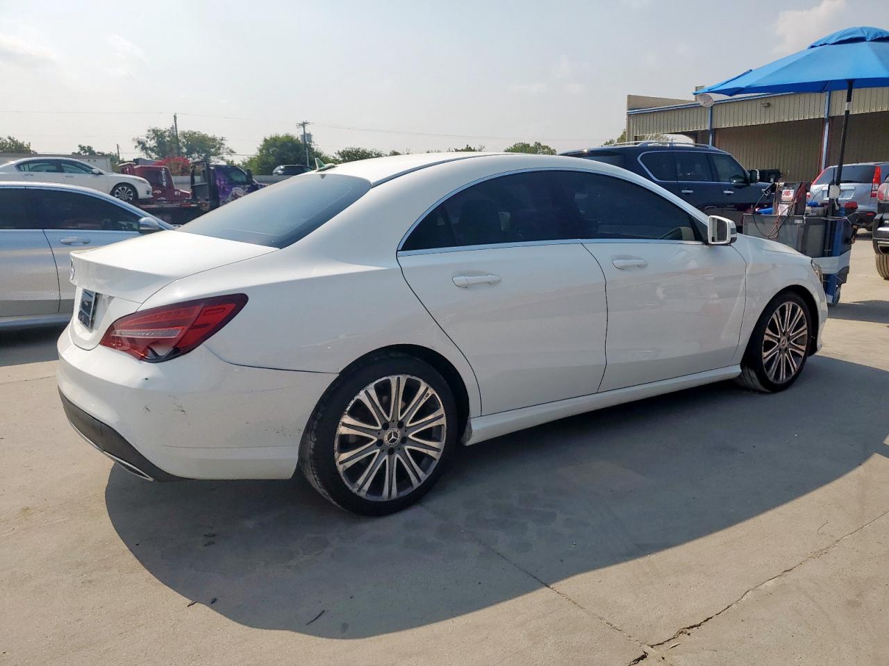 MERCEDES-BENZ CLA 2018 — 4