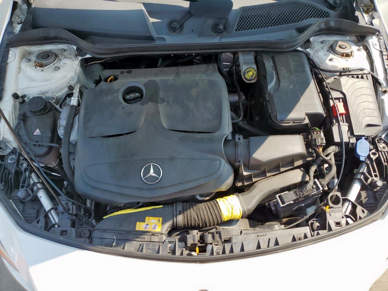 MERCEDES-BENZ CLA 2018 — 12