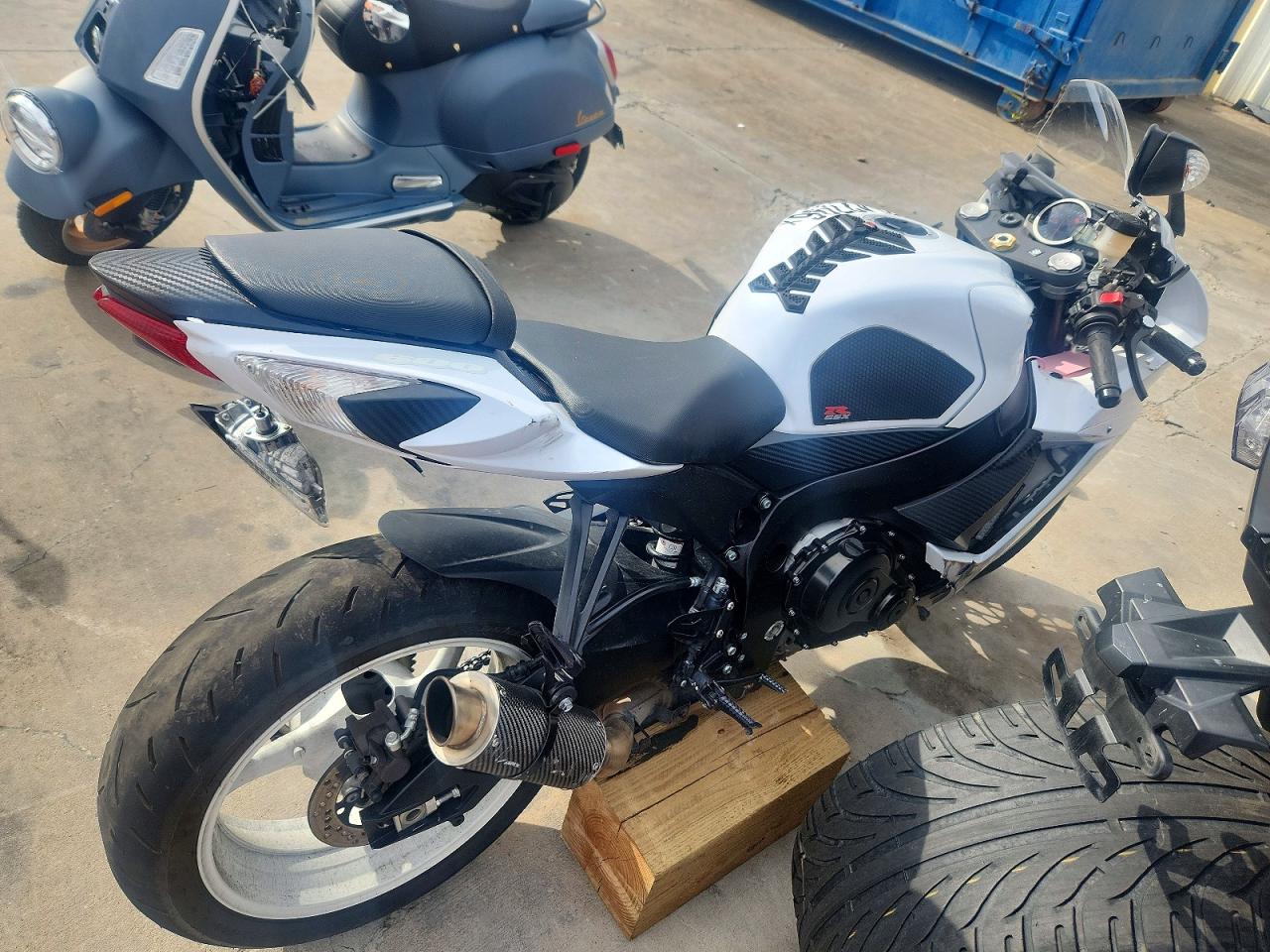 SUZUKI GSX-R600 2019 — 2