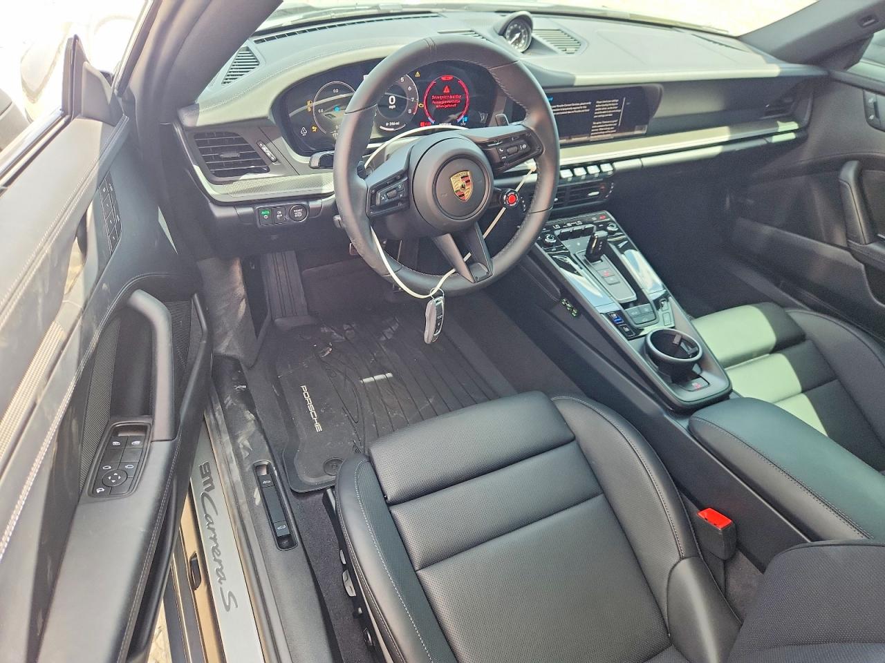 PORSCHE 911 2025 — 9