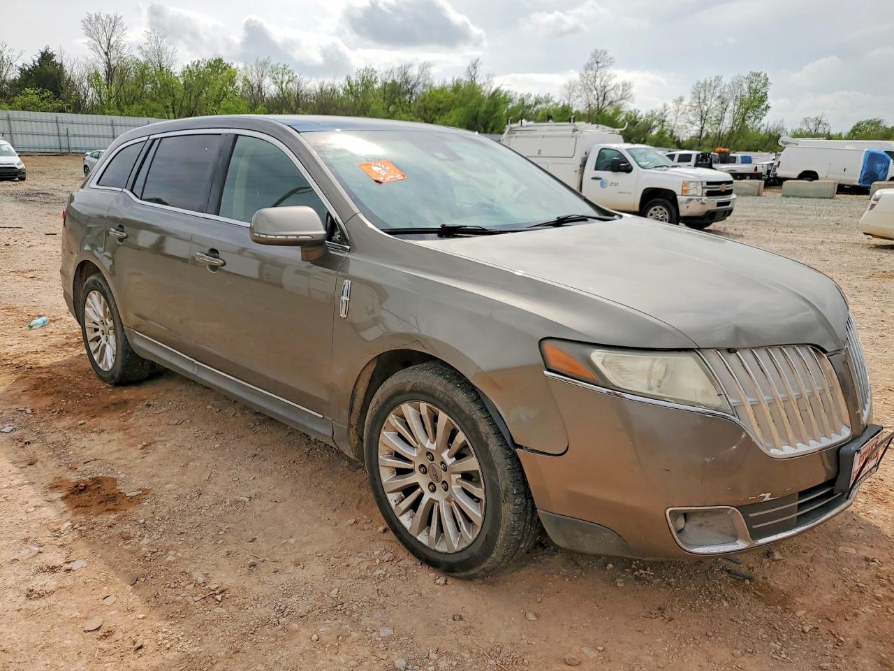 2012 LINCOLN MKT