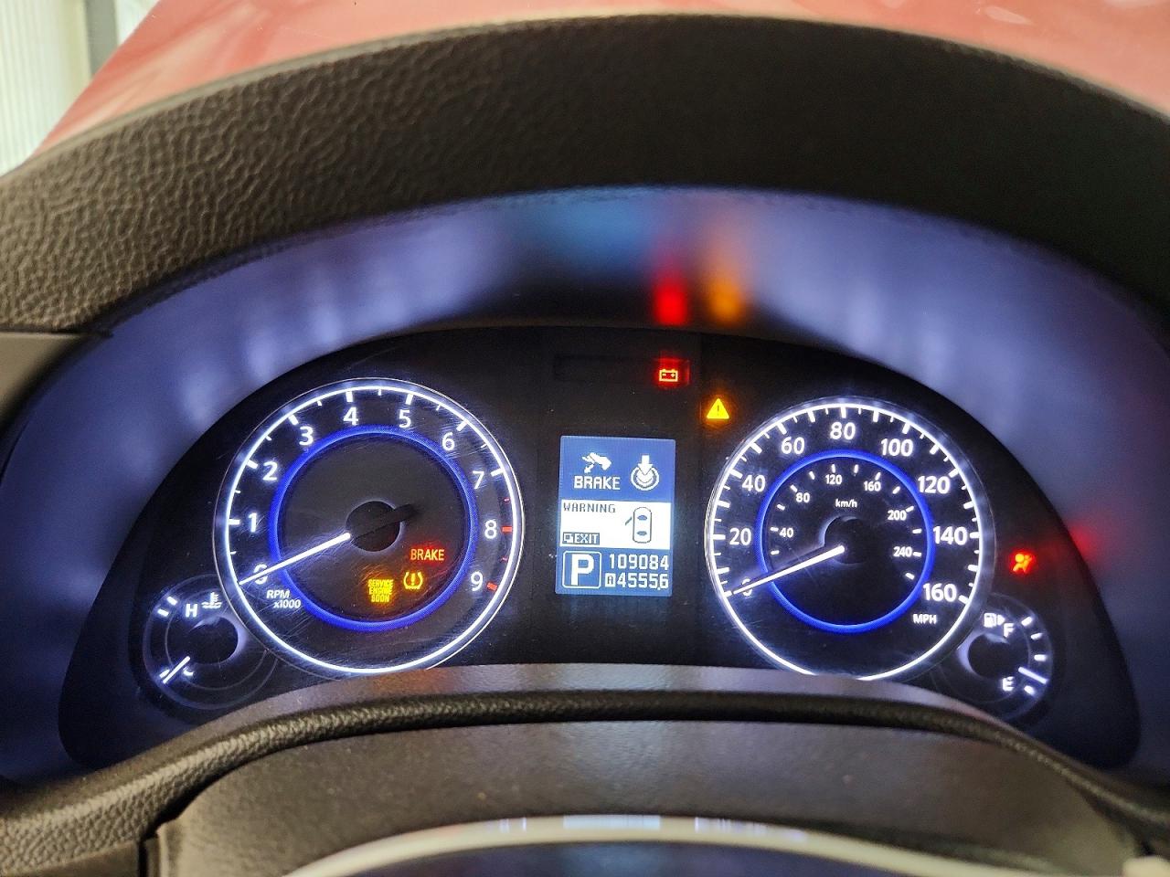 INFINITI G37 COUPE 2012 — 10