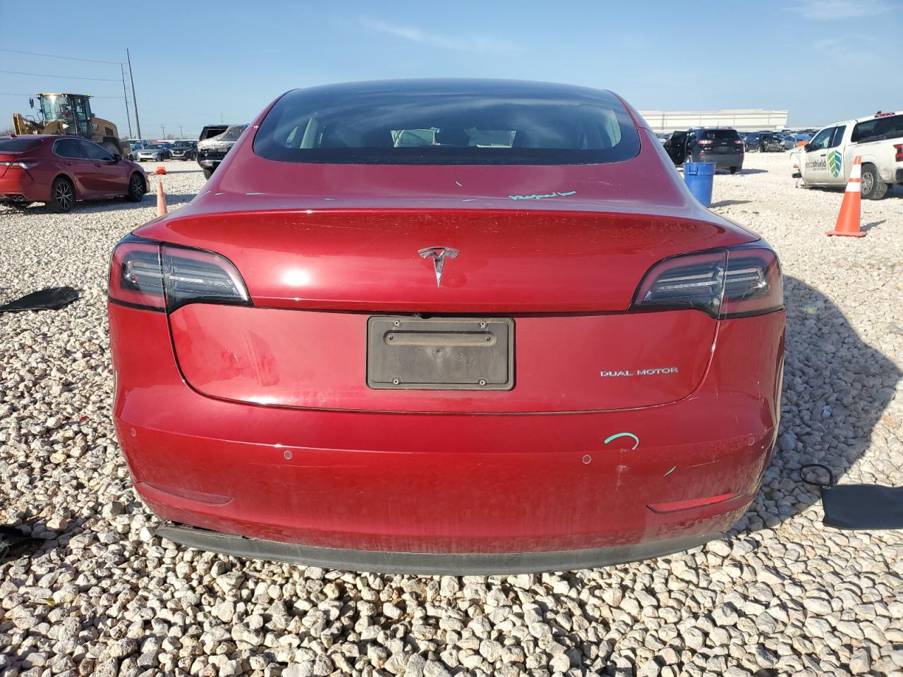 TESLA MODEL 3 2019 — 7