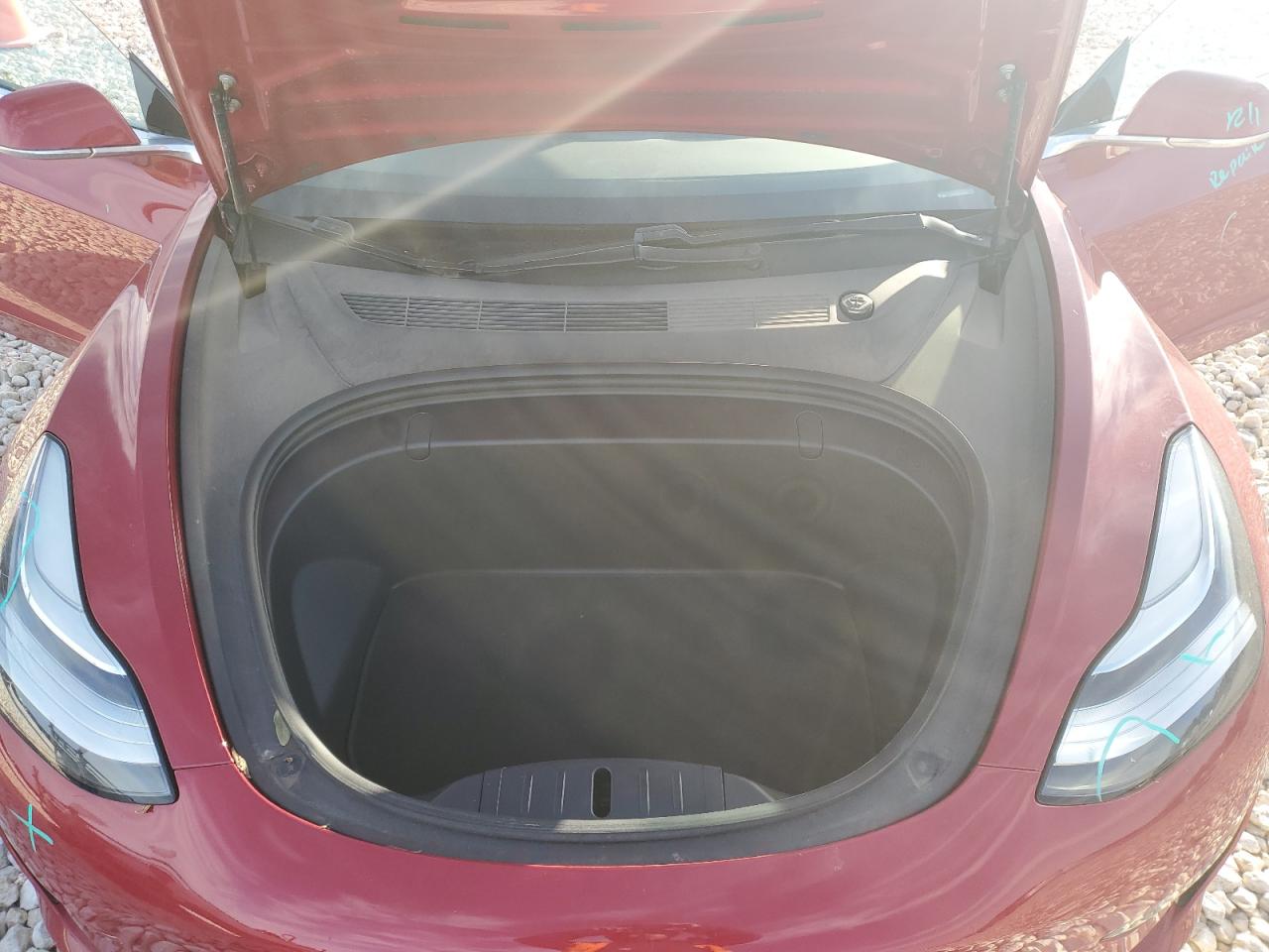 TESLA MODEL 3 2019 — 13