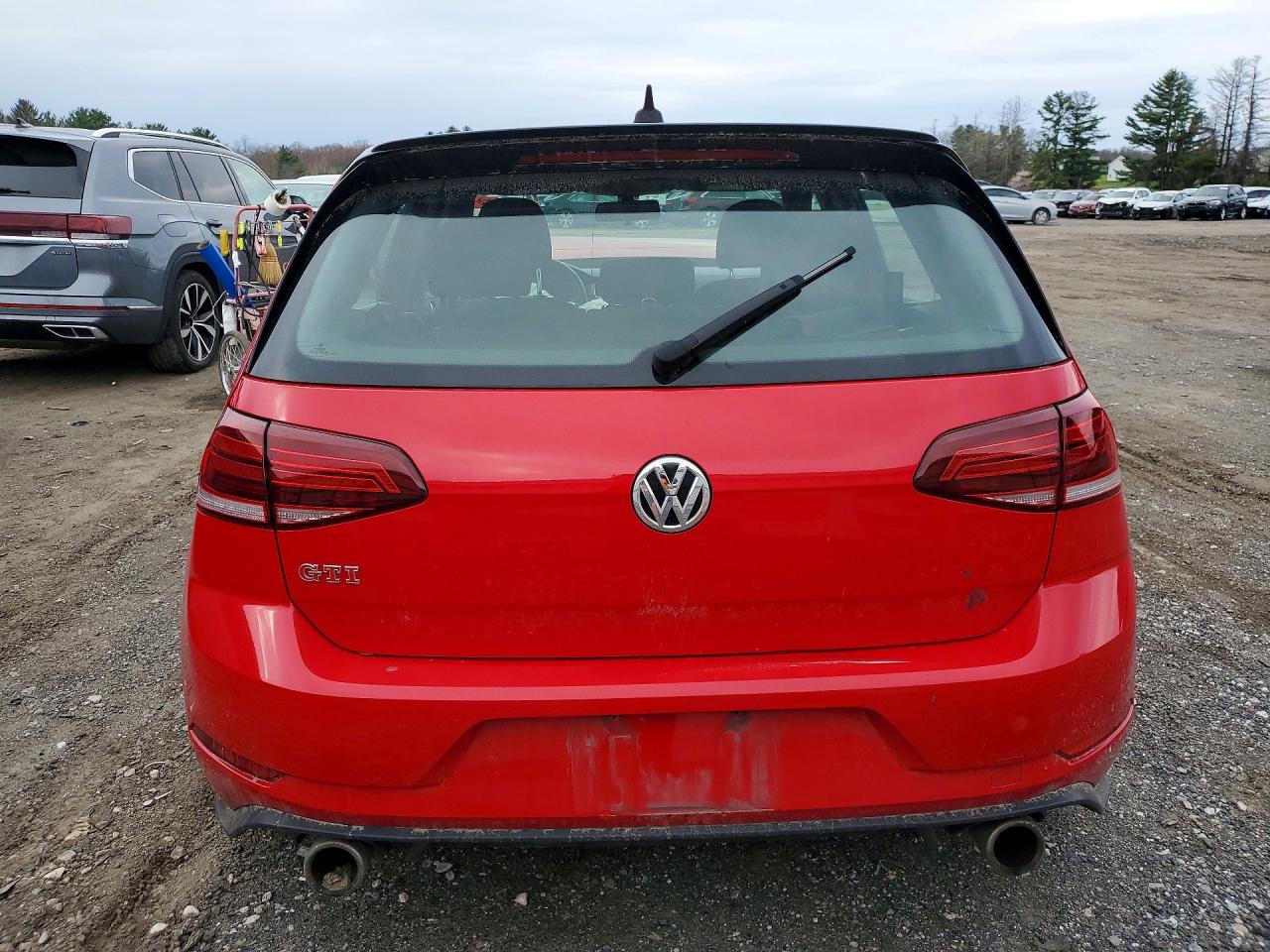 VOLKSWAGEN GTI 2021 — 7