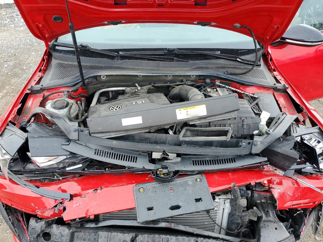 VOLKSWAGEN GTI 2021 — 12