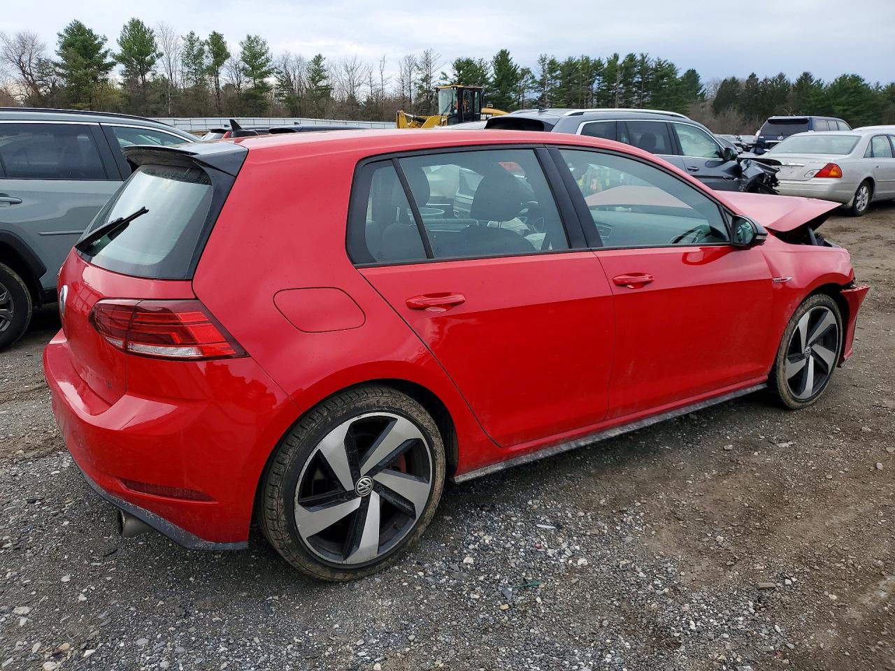 VOLKSWAGEN GTI 2021 — 4