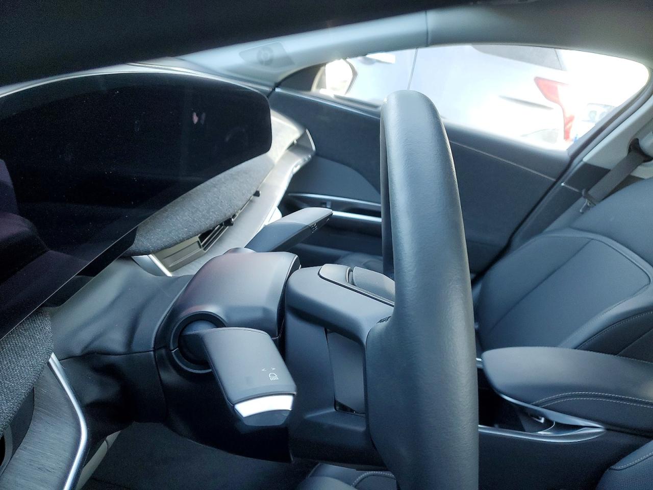 LUCID MOTORS AIR 2025 — 10