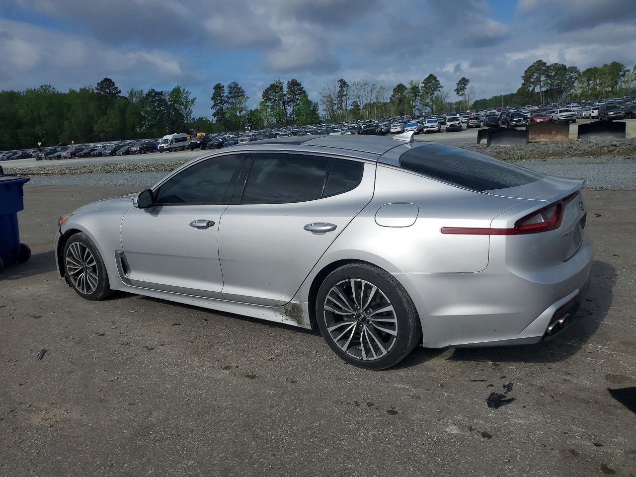 KIA STINGER 2018 — 3