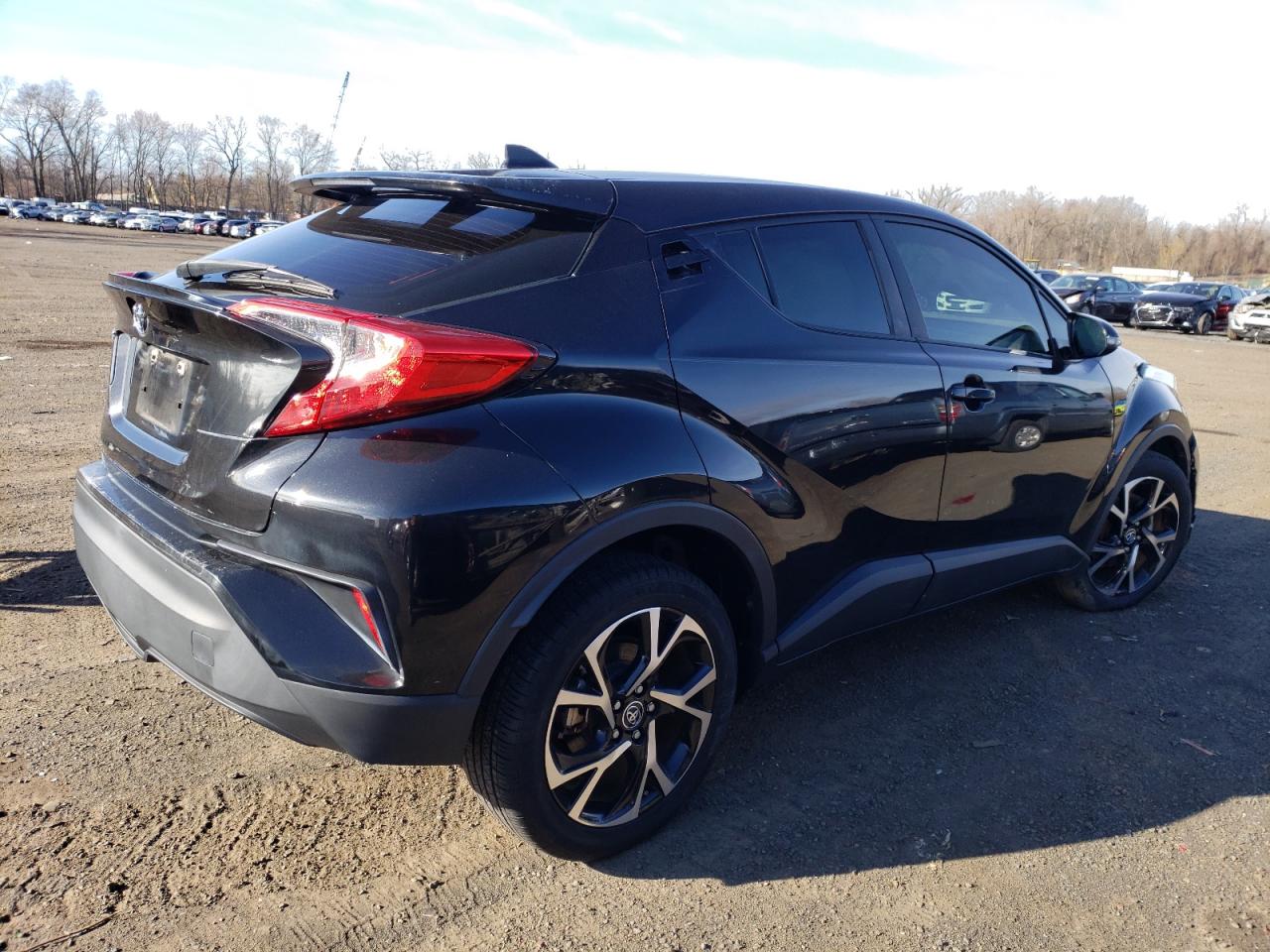TOYOTA C-HR 2018 — 4