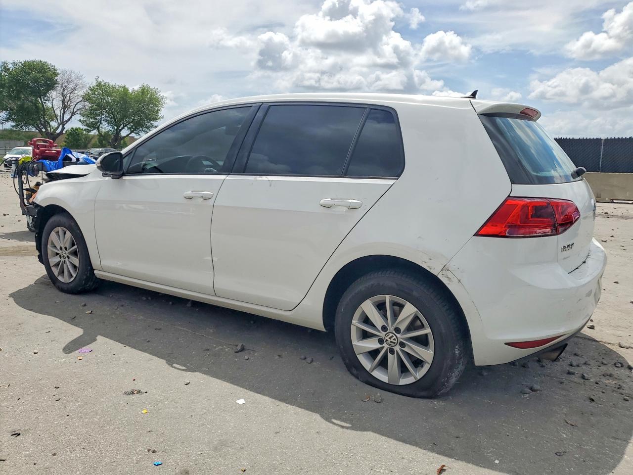 VOLKSWAGEN GOLF 2016 — 3