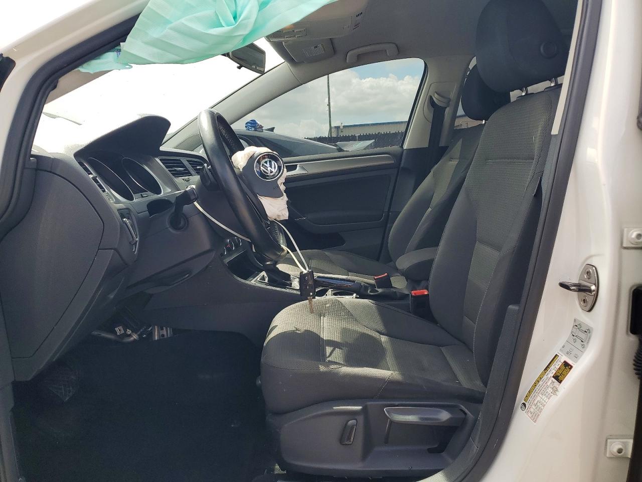 VOLKSWAGEN GOLF 2016 — 8