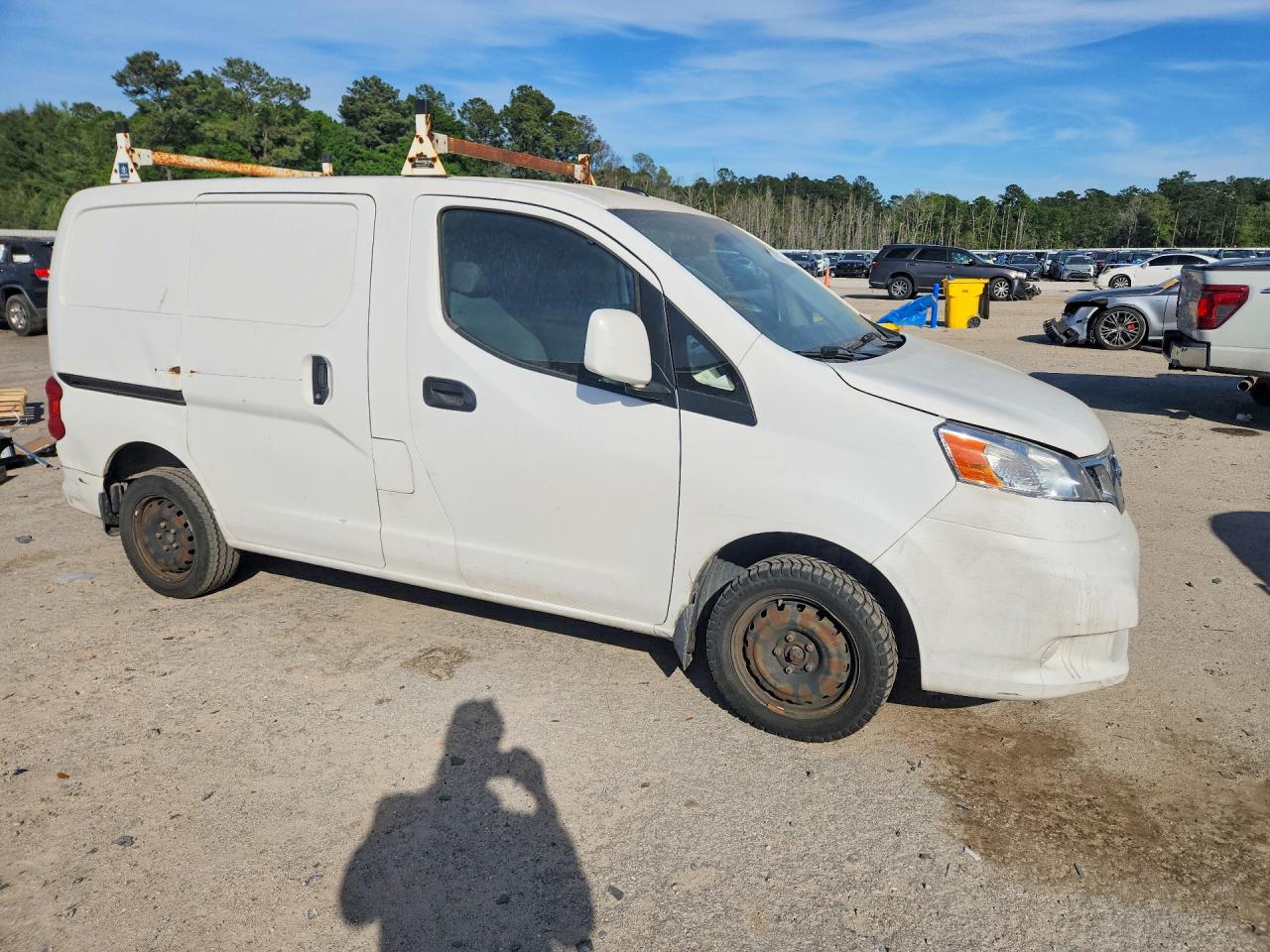 2015 NISSAN NV200 SV