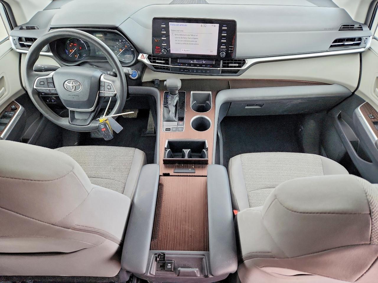 TOYOTA SIENNA 2021 — 9