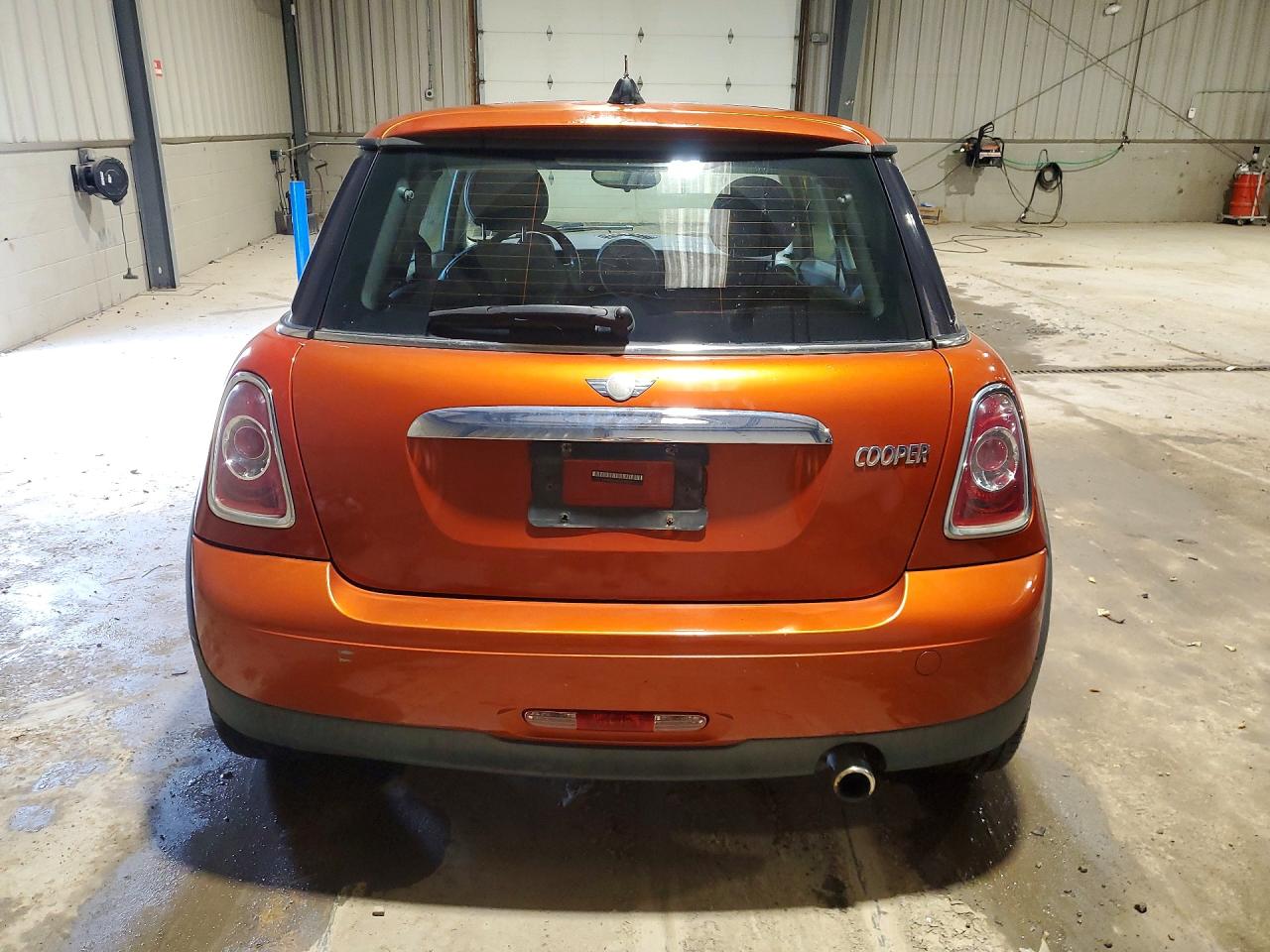 MINI COOPER 2011 — 7